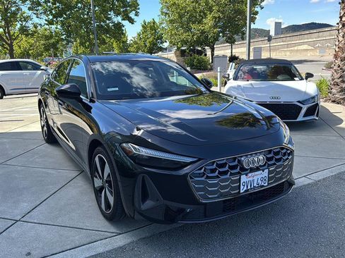 Used 2025 Audi A5 2.0T Premium Plus w/ Premium Plus AWD/4WD image 4