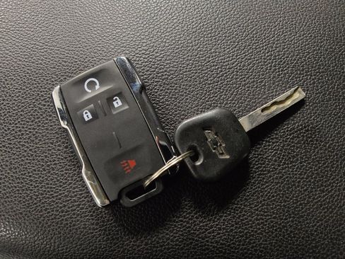 Used 2016 Chevrolet Colorado LT w/ LT Convenience Package image 32