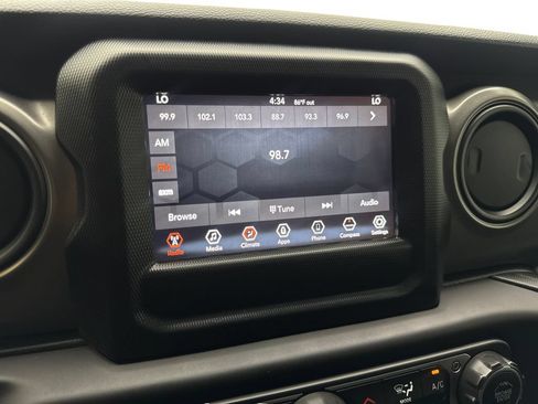Used 2023 Jeep Wrangler Unlimited AWD/4WD image 64
