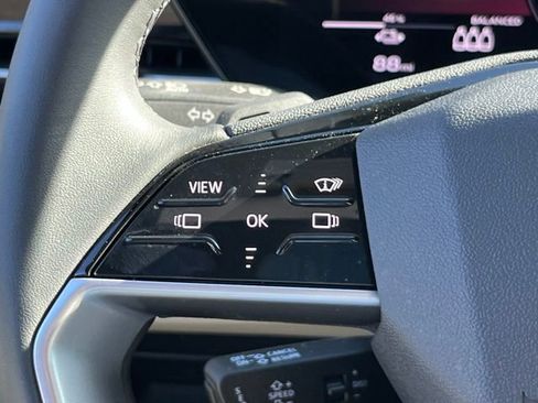 Used 2025 Audi Q6 e-tron Premium Plus w/ Premium Plus AWD/4WD image 12