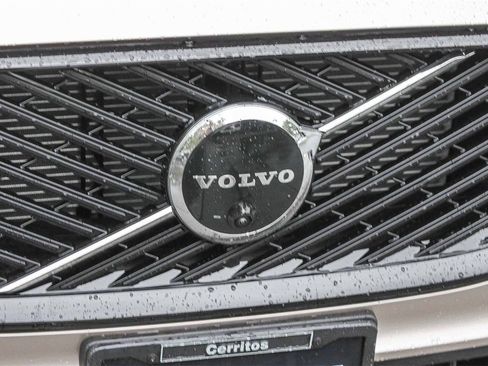 New 2026 Volvo XC60 T8 Plus w/ Protection Package Premier image 5