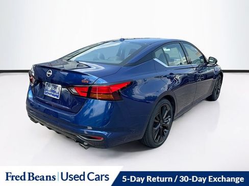 Used 2023 Nissan Altima 2.5 SR FWD image 10