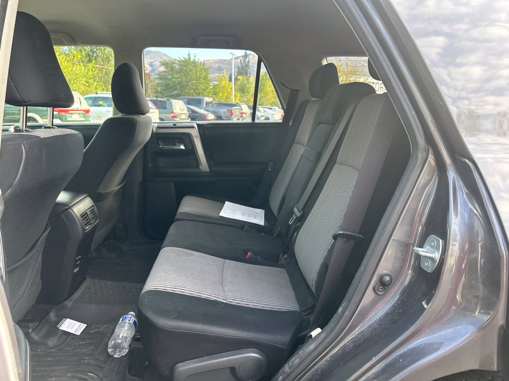 Used 2015 Toyota 4Runner SR5 AWD/4WD image 15