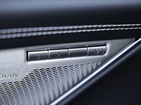 New 2024 Jaguar XF R-Dynamic SE image 22