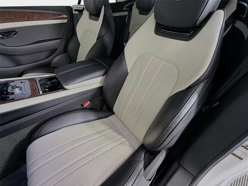 Used 2022 Bentley Continental GT AWD/4WD image 11