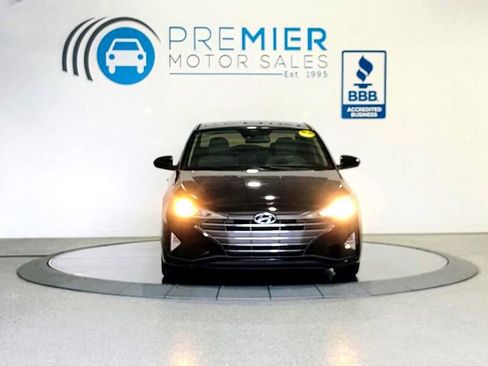 Used 2020 Hyundai Elantra SE w/ Cargo Package (C1) image 9