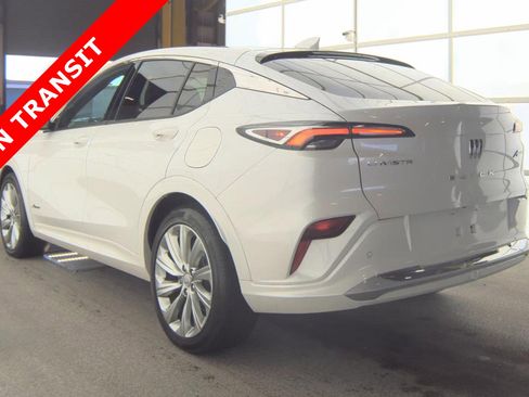 Used 2024 Buick Envista Avenir image 4