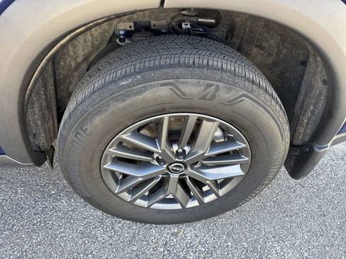 Used 2023 Nissan Rogue S image 7