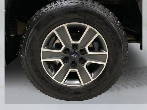 Used 2015 Ford F150 XLT w/ Equipment Group 301A Mid AWD/4WD image 16