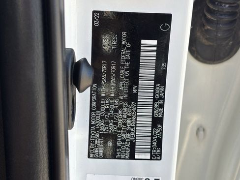 Used 2022 Toyota 4Runner TRD Off-Road Premium AWD/4WD image 36