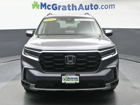 Used 2025 Honda Pilot Touring image 6