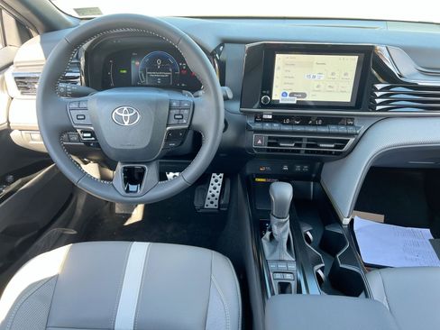 New 2026 Toyota Camry SE image 23