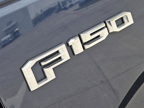 Used 2017 Ford F150 XLT image 8