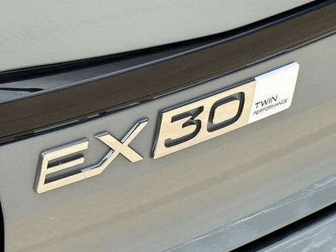 New 2025 Volvo EX30 Plus w/ Protection Package Premier image 6