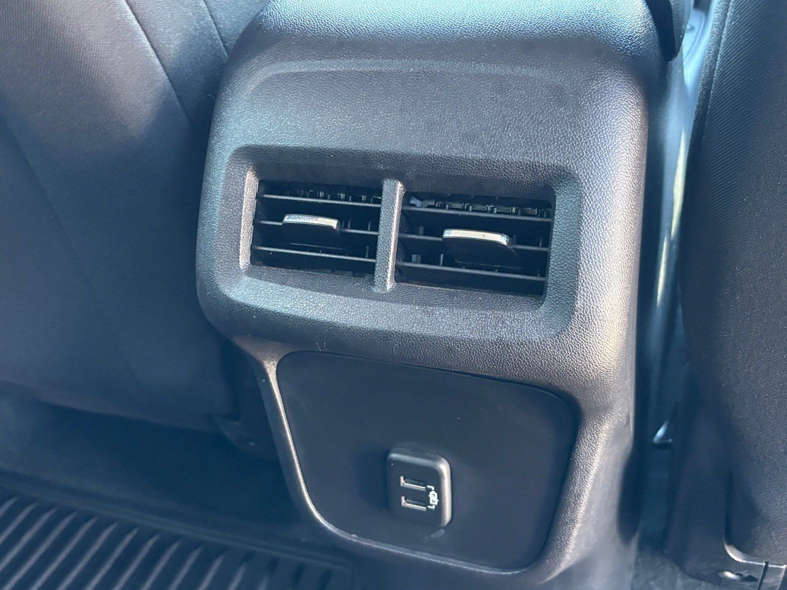 Used 2024 Chevrolet Equinox LS w/ Driver Confidence II Package FWD image 30