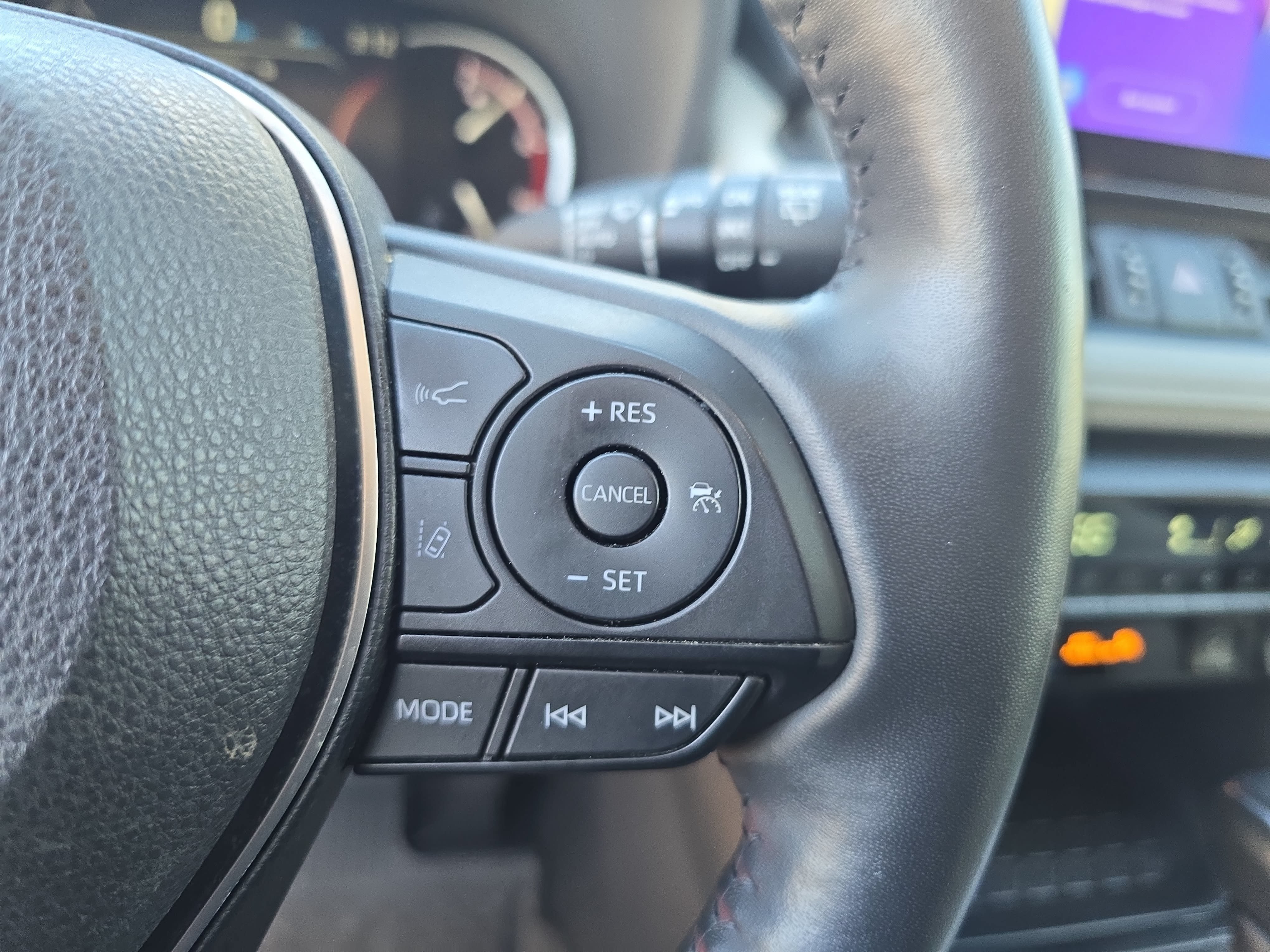Used 2023 Toyota RAV4 XLE Premium FWD image 18