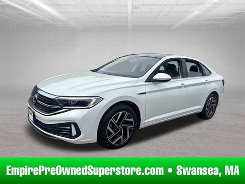 Used 2024 Volkswagen Jetta SEL FWD image 1