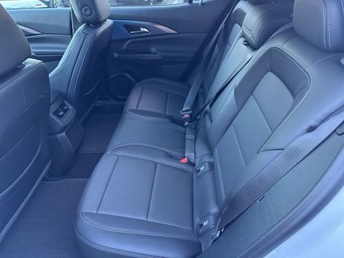 New 2025 Chevrolet Equinox EV LT w/ LPO, All-Weather Mat Package AWD/4WD image 19
