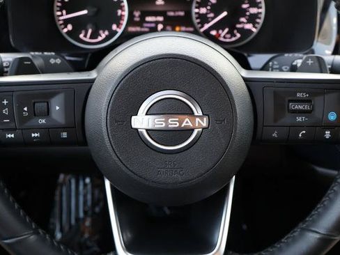 Certified 2025 Nissan Pathfinder SV FWD image 24