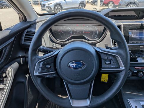 Used 2018 Subaru Impreza 2.0i Premium image 15