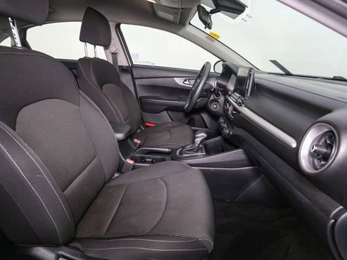 Used 2020 Kia Forte LXS FWD image 15
