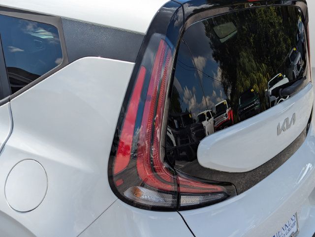Used 2024 Kia Soul LX w/ Option Group 015 FWD image 43
