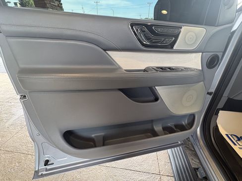 Used 2019 Lincoln Navigator Black Label w/ Cargo Package AWD/4WD image 22