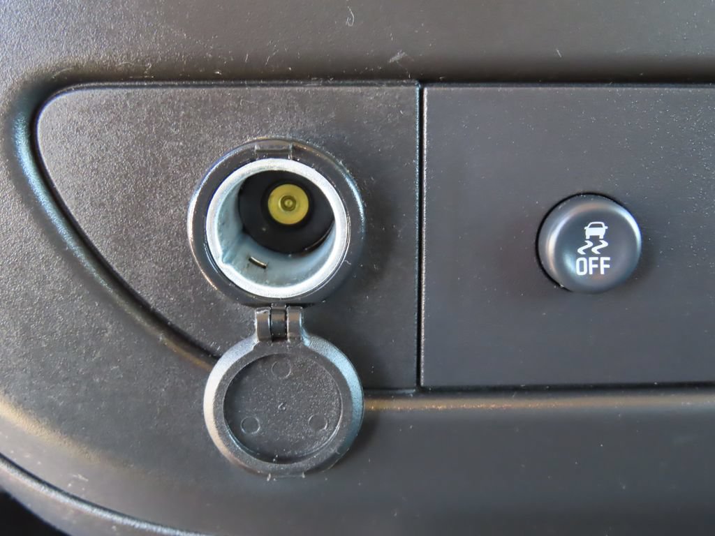Used 2025 Chevrolet Express 2500 w/ Driver Convenience Package RWD image 8