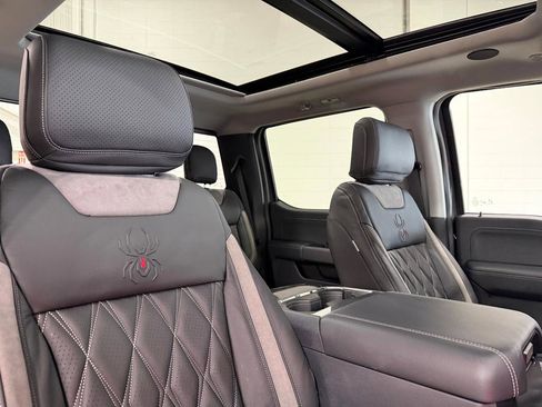 New 2026 Ford F250 Lariat w/ Black Appearance Package image 30