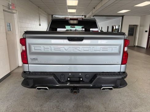 Used 2023 Chevrolet Silverado 1500 Custom Trail Boss AWD/4WD image 6