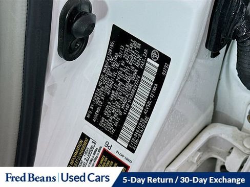 Used 2013 Toyota Camry LE FWD image 29