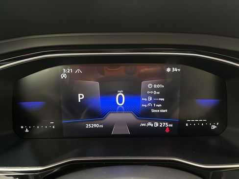 Used 2024 Volkswagen Jetta SE image 26