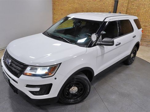 Used 2019 Ford Explorer 4WD Police Interceptor image 2