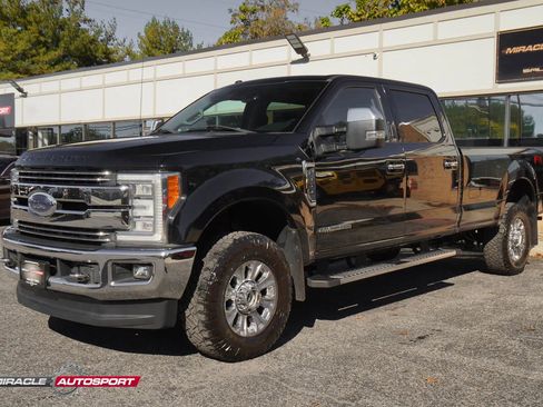 Used 2017 Ford F350 Lariat w/ Lariat Ultimate Package image 3