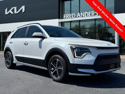 New 2025 Kia Niro EX