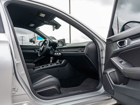 Used 2025 Honda Civic Sport image 12