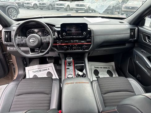 Used 2023 Nissan Pathfinder Rock Creek image 12