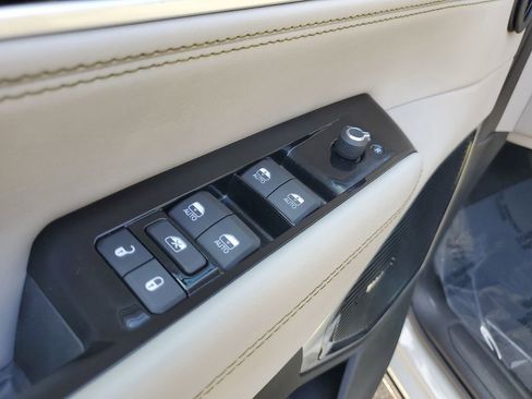 Used 2022 Jeep Wagoneer Series III w/ Premium Group I image 28