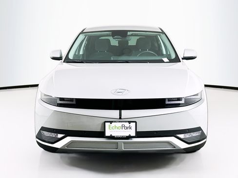 Used 2024 Hyundai Ioniq 5 SEL RWD image 2