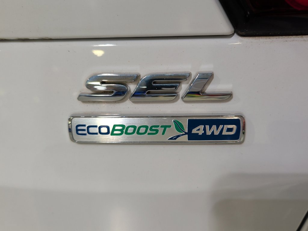Used 2019 Ford Escape SEL AWD/4WD image 12