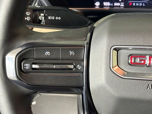 Certified 2023 GMC Canyon AT4 w/ AT4 Premium Package AWD/4WD image 20