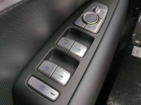 Used 2026 Genesis G70 2.5T Prestige RWD image 23