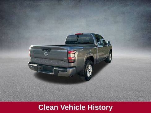 Used 2024 Nissan Frontier SV image 6