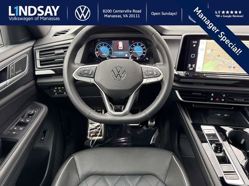 Used 2025 Volkswagen Atlas Cross Sport SEL Premium R-Line image 12