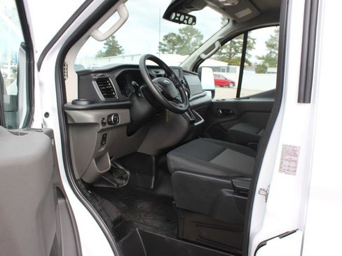 Used 2025 Ford Transit 250 Low Roof w/ Exterior Upgrade Package image 11