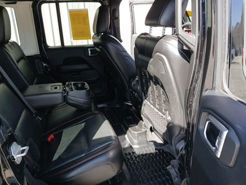 Used 2018 Jeep Wrangler Unlimited Rubicon image 26