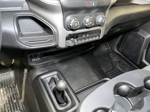 New 2024 RAM 3500 Tradesman image 31