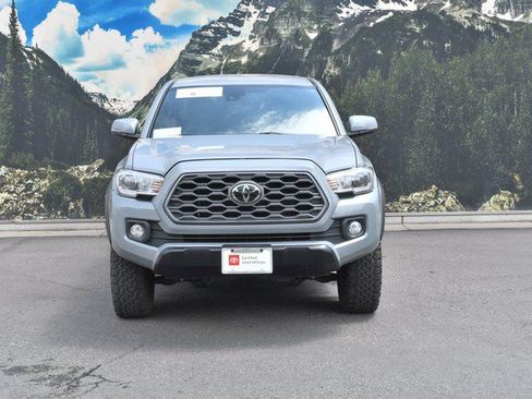 Certified 2020 Toyota Tacoma TRD Off-Road w/ Technology Package AWD/4WD image 5