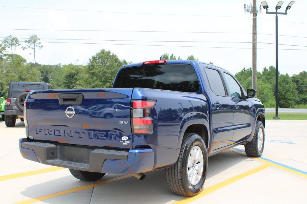 Used 2022 Nissan Frontier SV RWD image 3