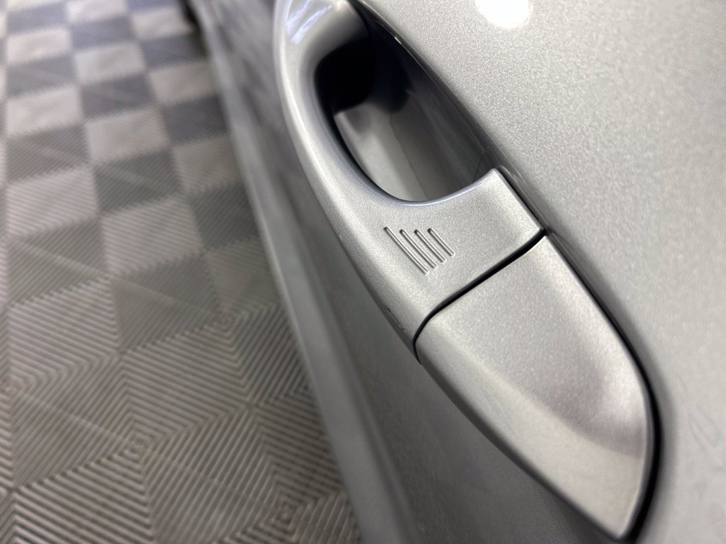 Used 2021 Ford Mustang Premium RWD image 8